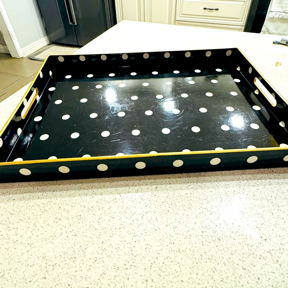 Polka dot tray